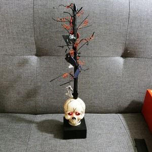Vintage Creepy Halloween Skull Tree Jack o Lantern Witch Pumpkin Ghosts (shelf)